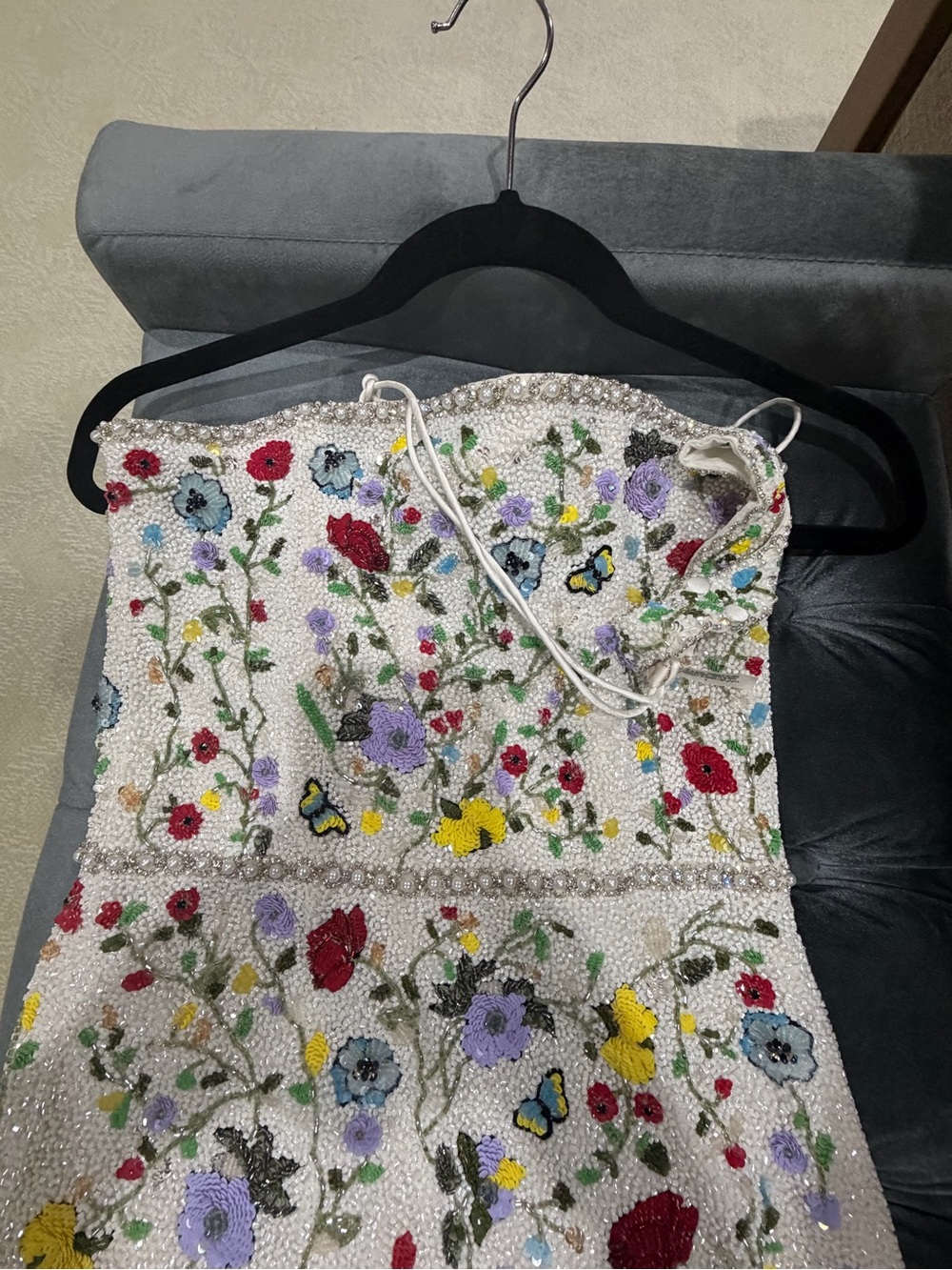 Alice + Olivia Strapless White Beaded Gown with Multicolor Floral Embroidery - Picture 6 of 16